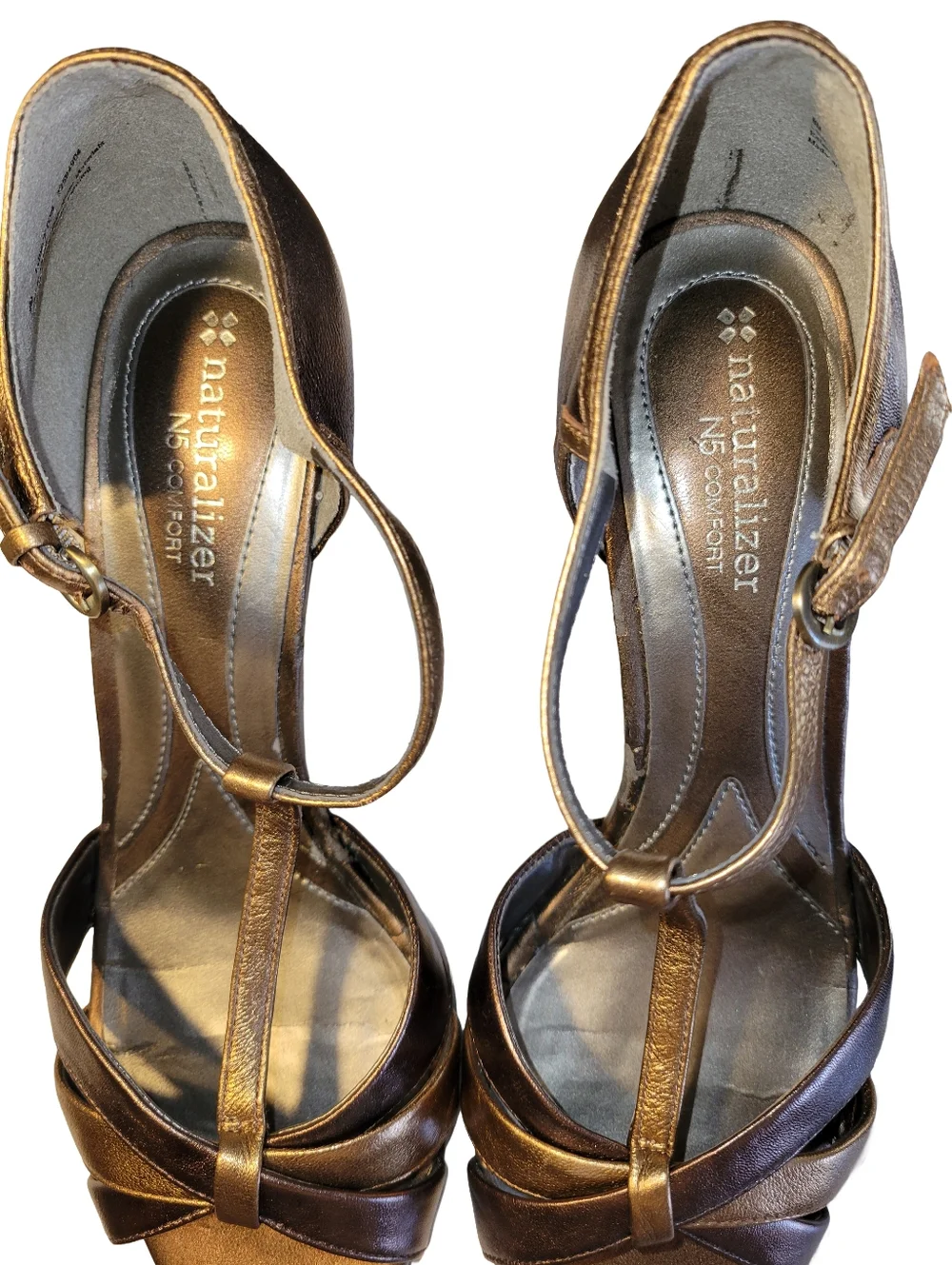 Naturalizer Princeton Copper Metallic Leather T-Strap Sandals N5 Comfort Size 8